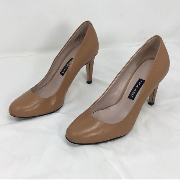 Nine West 'Handjive' Almond Toe Pump (B4) - Picture 1 of 13